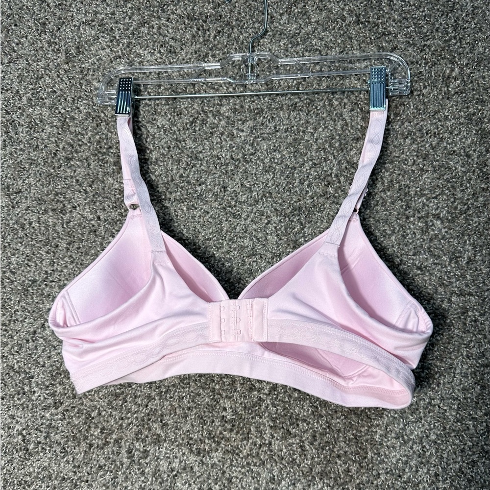 NWOT Warner's Cloud 9 Super Soft Wireless Lightly Lined Comfort Bra Size 40B - Picture 4 of 6